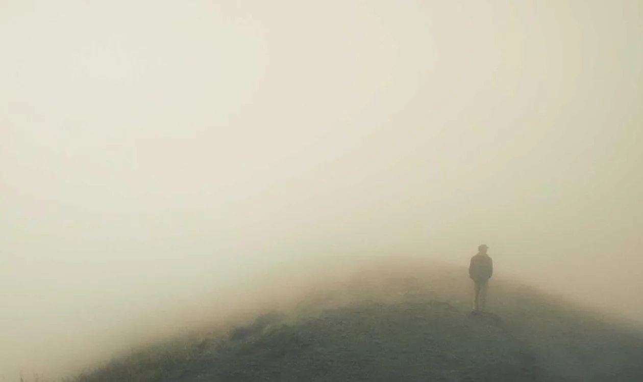 Bellroy Watch Kit slim leather case with two padded watch compartments and refined aesthetic